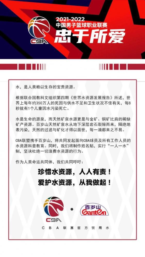 电影《神探大战》的故事梗概为：香港发生连环命案，死者都是悬案疑凶，凶手自封;神探轰动全城